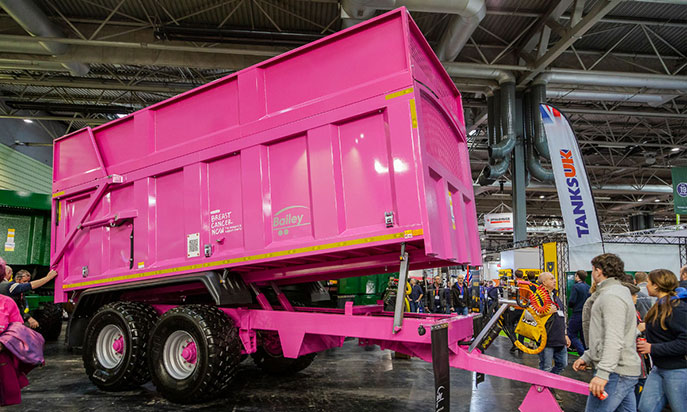 the pink trailer at lamma