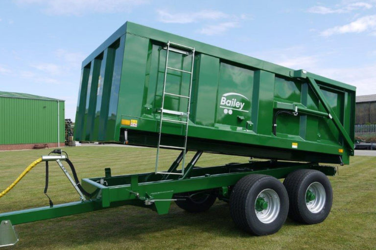 TB8-11 trailer side view