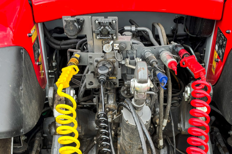 dual line air system on a bailey trailer