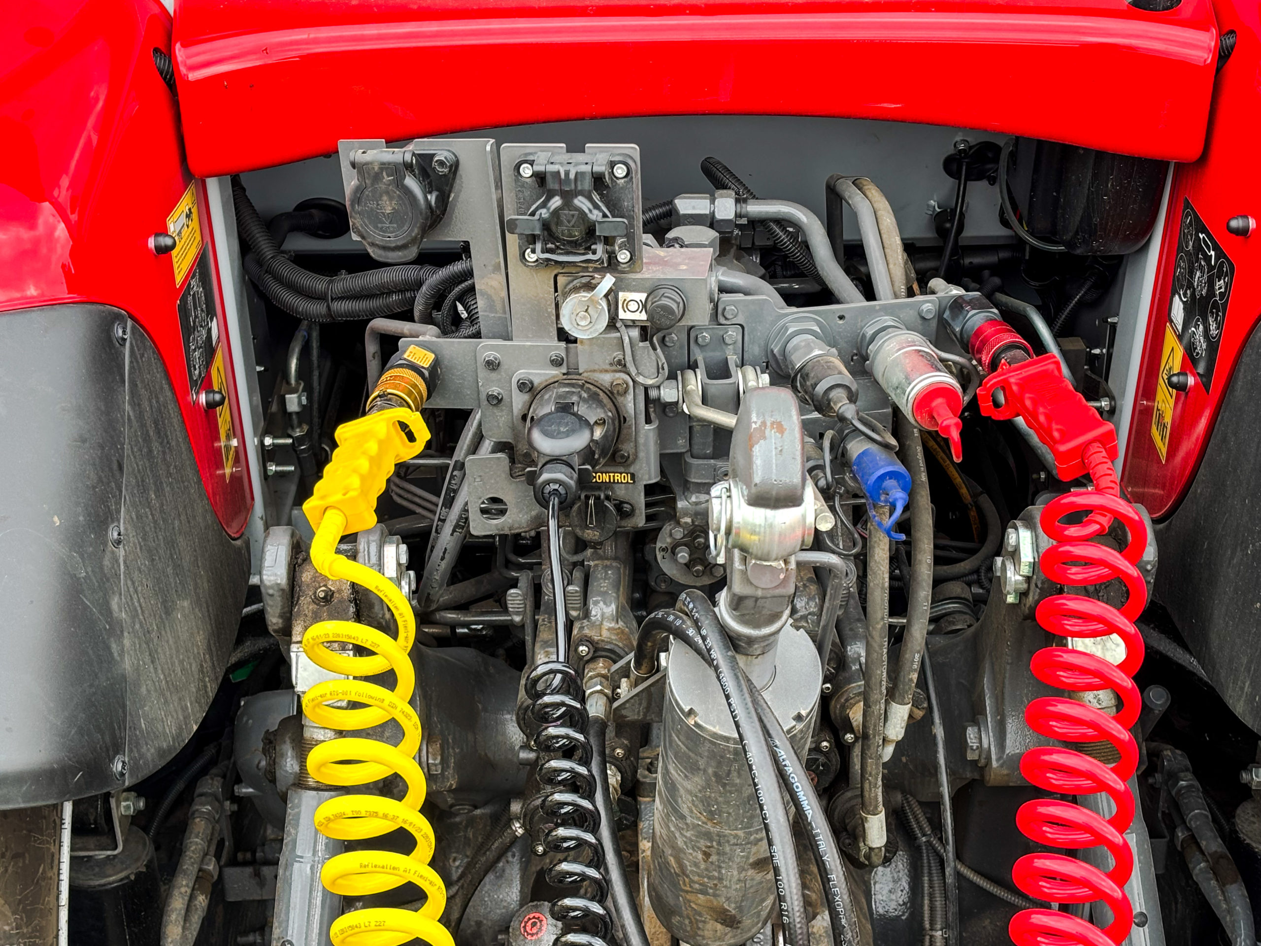 dual line air system on a bailey trailer