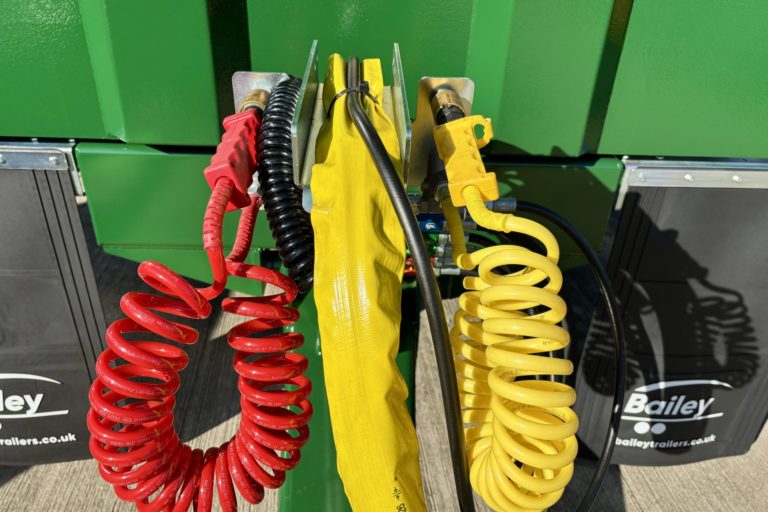 improved swan neck pipe holder