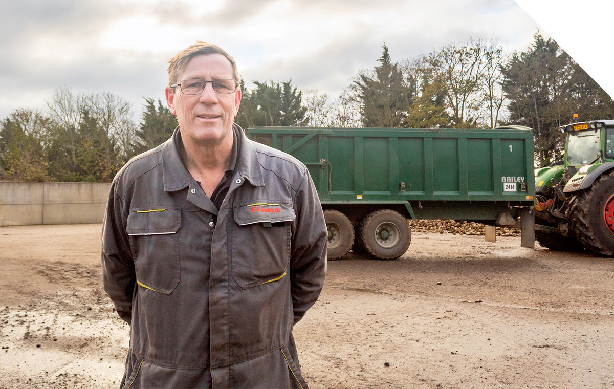 mark-ireland-with-a-bailey-beeteaper-trailer Mark Ireland with a Bailey Beeteaper trailer