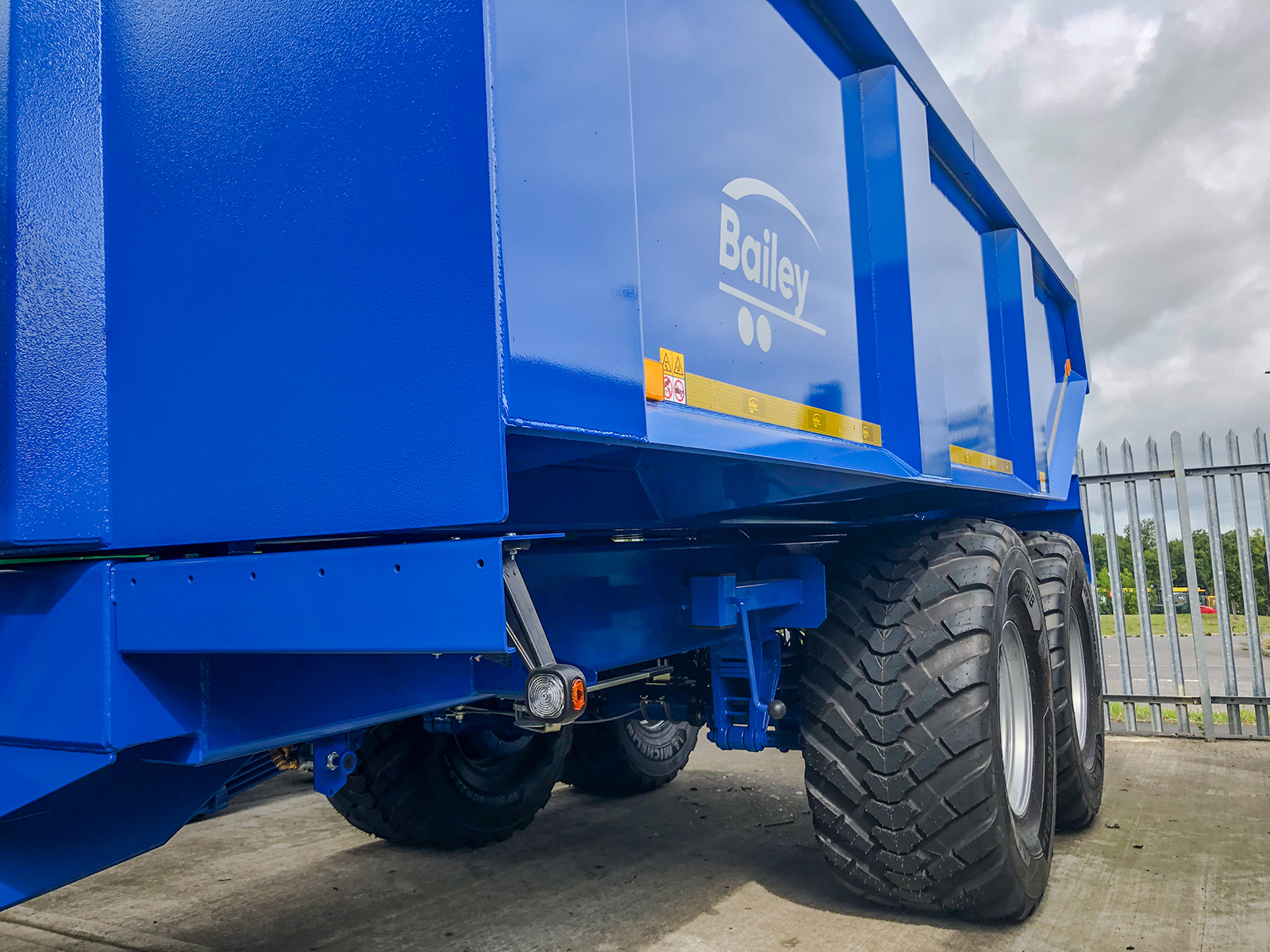 blue Bailey contract tipper trailer